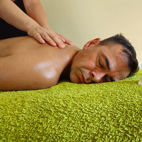 Thailändische Aromo Relax-Massage bei Nadine Walker Seelenoase